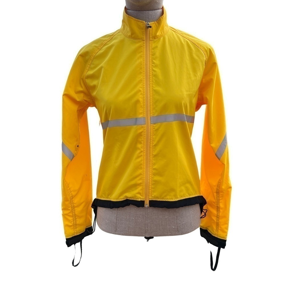 MEC Vintage Windproof Jacket Water Resistant Running Cycling Hiking Windbreaker